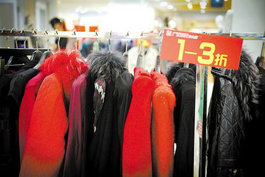 广州 批发市场要狠砍价 多数服装价格只有零售一成